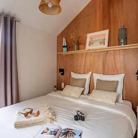 法特露营酒店 4* 圣让-德蒙